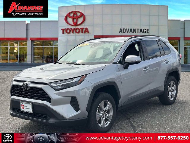 Certified 2025 Toyota RAV4 XLE AWD/4WD image 4