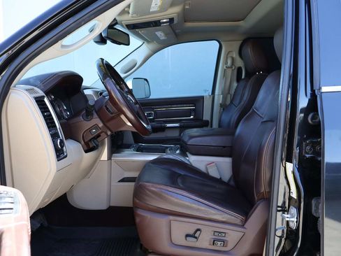 Used 2018 RAM 3500 Laramie Longhorn image 9