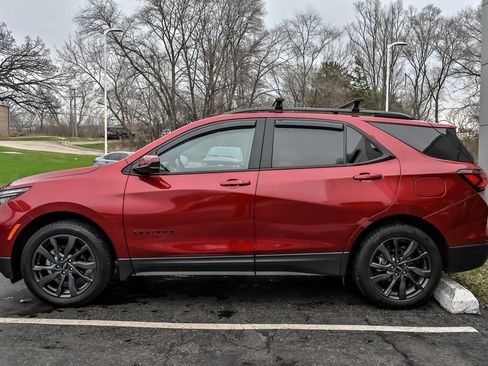 Used 2023 Chevrolet Equinox RS AWD/4WD image 7