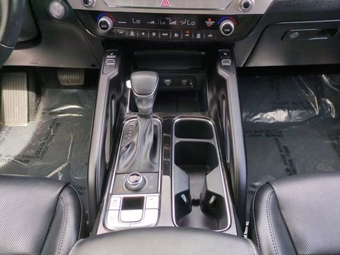 Used 2025 Kia Telluride S image 19