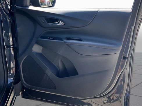Used 2022 Chevrolet Equinox Premier FWD image 22