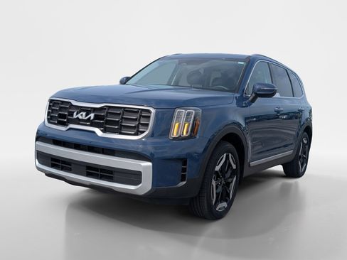 Used 2024 Kia Telluride S FWD image 5