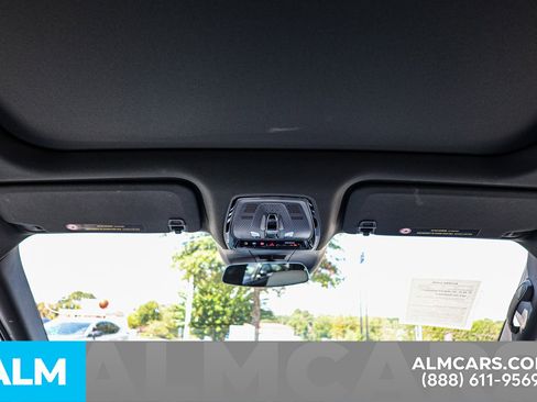 Used 2025 Cadillac Lyriq Luxury image 52