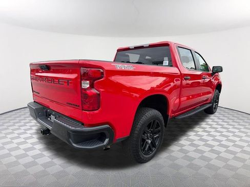 Used 2023 Chevrolet Silverado 1500 Custom Trail Boss w/ LPO, Dark Essentials Package AWD/4WD image 5
