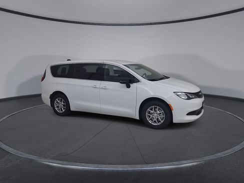 New 2027 Chrysler Pacifica LX FWD image 2