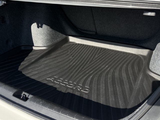 Used 2020 Honda Accord Touring image 27