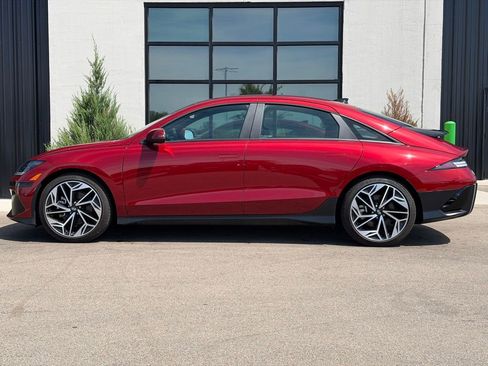 Used 2024 Hyundai Ioniq 6 SEL AWD/4WD image 2