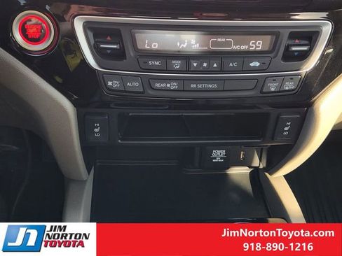 Used 2017 Honda Ridgeline RTL-E image 21