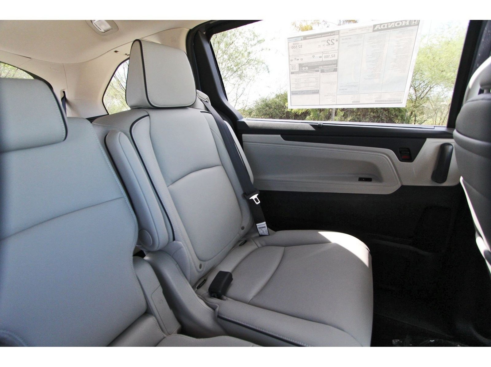 New 2027 Honda Odyssey Touring image 12
