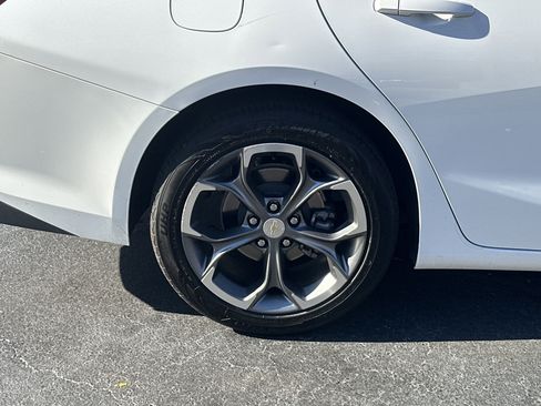 Certified 2024 Chevrolet Malibu LT image 14