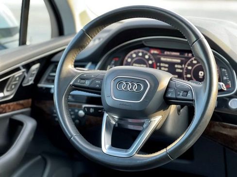 Used 2018 Audi Q7 3.0T Prestige w/ Prestige Package image 34