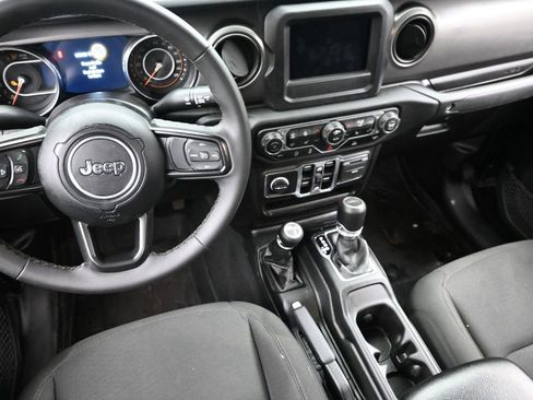 Used 2023 Jeep Gladiator Sport AWD/4WD image 14