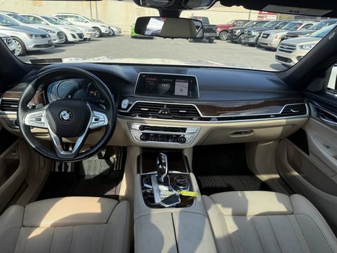 Used 2019 BMW 740i xDrive w/ Executive Package image 10