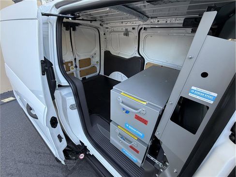 Used 2020 Ford Transit Connect XL image 17