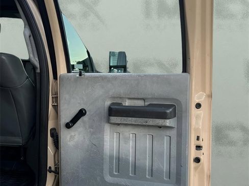 Used 2013 Ford F450 XL w/ Snow Plow Prep Pkg image 38