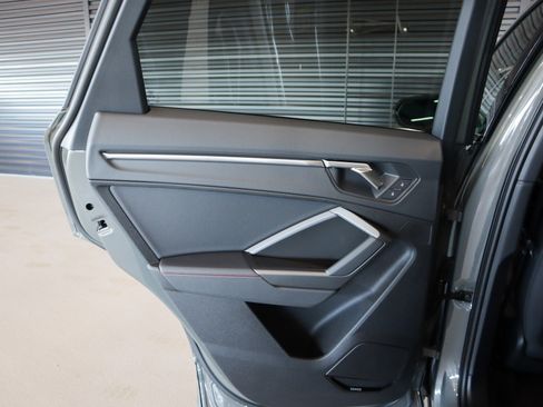 New 2025 Audi Q3 2.0T Premium Plus image 27