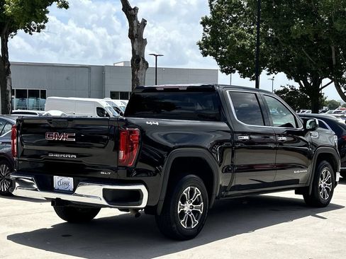 Used 2025 GMC Sierra 1500 SLT AWD/4WD image 4