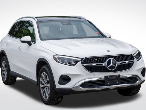 Used 2023 Mercedes-Benz GLC 300 4MATIC image 10
