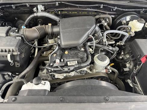 Used 2022 Toyota Tacoma SR RWD image 17