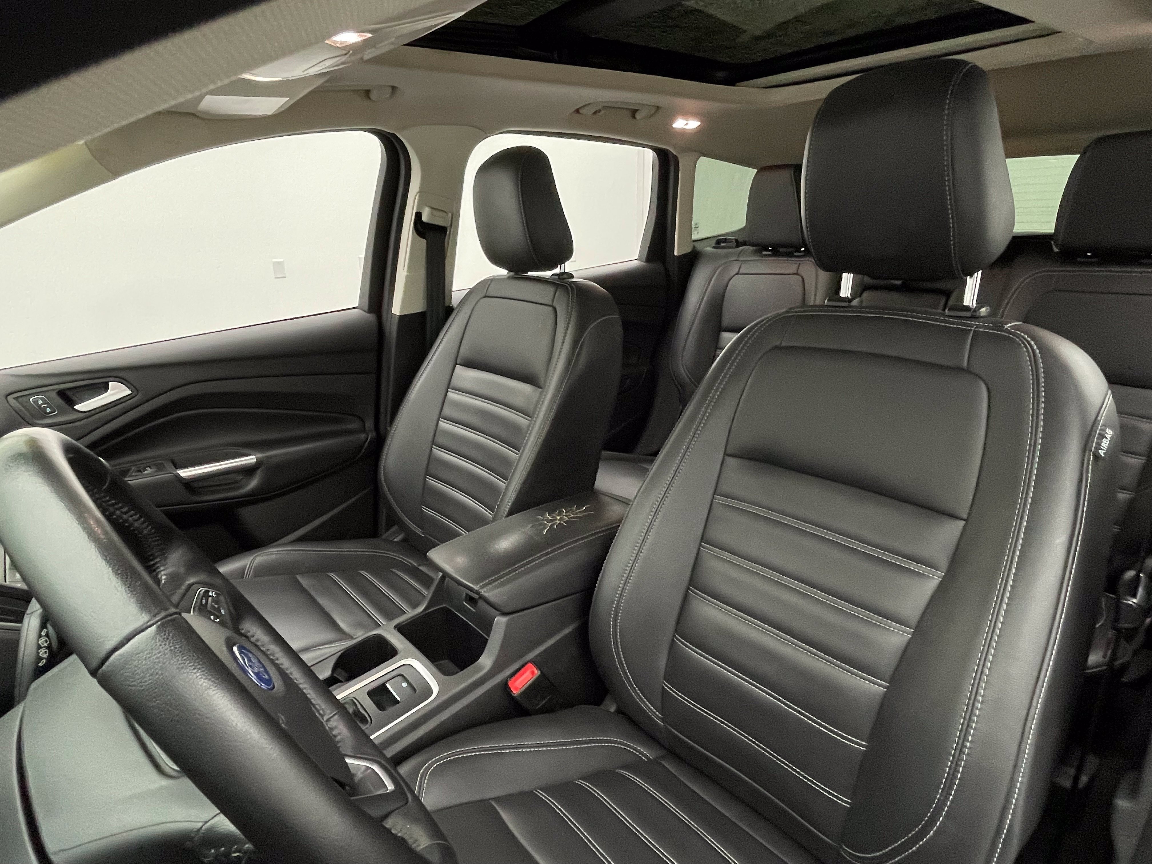 Used 2019 Ford Escape SEL AWD/4WD image 19