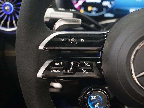 Certified 2025 Mercedes-Benz SL 63 AMG 4MATIC image 19