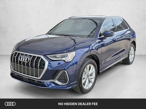Certified 2025 Audi Q3 2.0T Premium w/ Convenience Package AWD/4WD image 1
