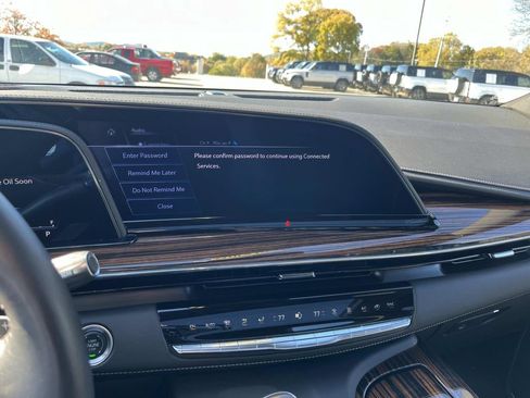 Certified 2024 Cadillac Escalade ESV Premium Luxury w/ Performance Package image 33