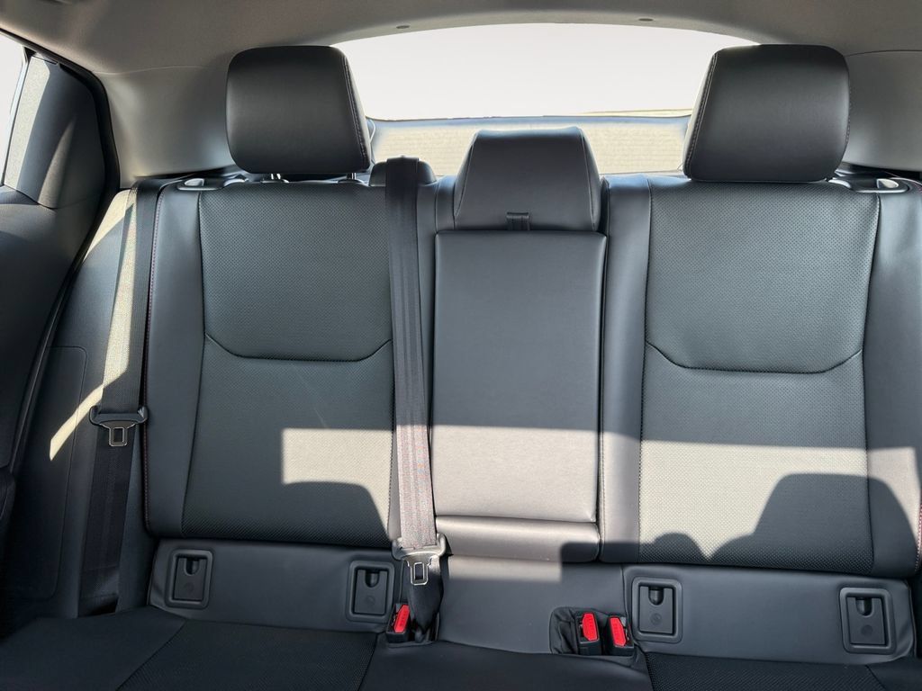 New 2026 Toyota Prius Plug-In Hybrid FWD image 13
