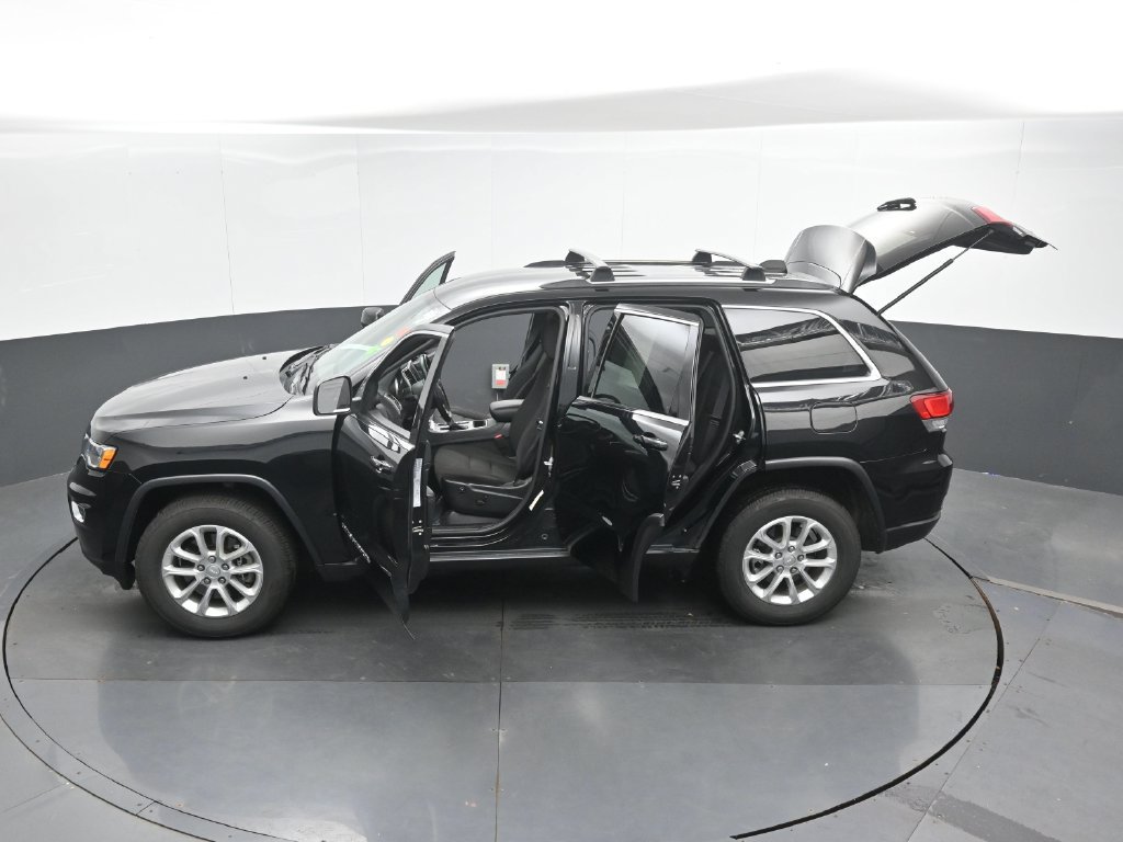 Used 2021 Jeep Grand Cherokee Laredo AWD/4WD image 50