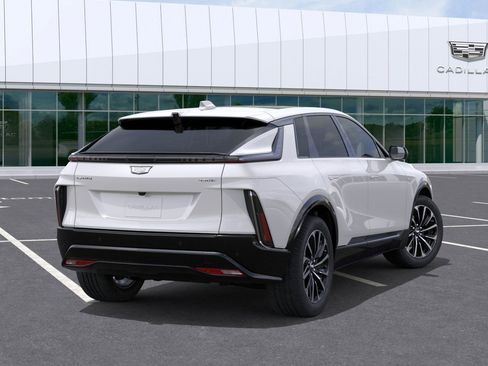 New 2025 Cadillac Lyriq Sport image 28