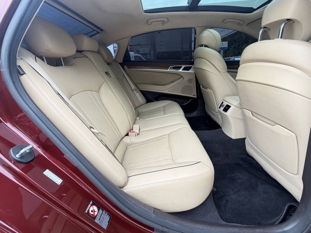 Used 2016 Hyundai Genesis 3.8 image 10