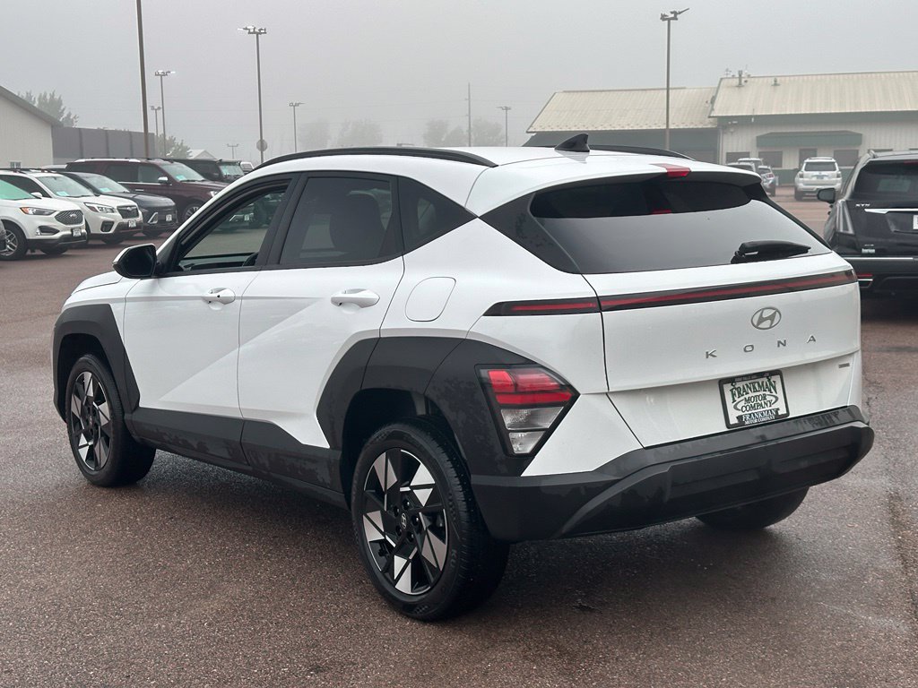 Used 2025 Hyundai Kona SEL AWD/4WD image 5