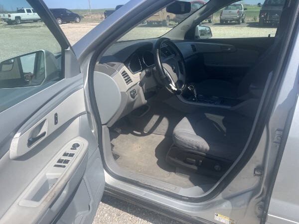 Used 2012 Chevrolet Traverse LT AWD/4WD image 7