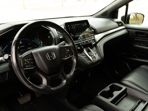 Certified 2023 Honda Odyssey Sport image 16