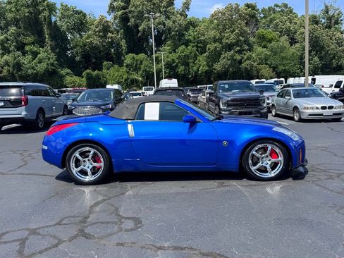 Used 2007 Nissan 350Z Touring RWD image 4
