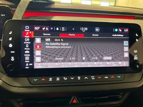 Used 2024 Dodge Charger Daytona Scat Pack w/ Plus Group AWD/4WD image 22