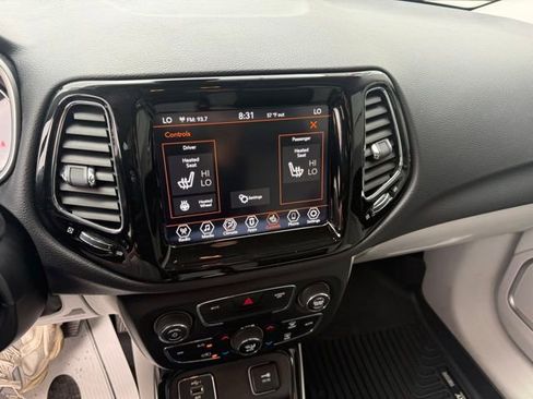 Used 2020 Jeep Compass Limited FWD image 21
