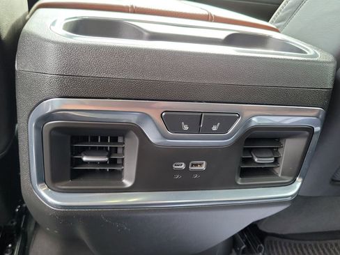 Certified 2025 GMC Sierra 3500 Denali Ultimate image 22