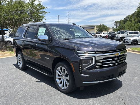 New 2026 Chevrolet Tahoe Premier w/ Sun And Tow Package AWD/4WD image 3