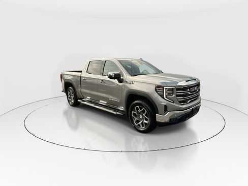 Used 2025 GMC Sierra 1500 SLT w/ SLT Premium Plus Package AWD/4WD image 2