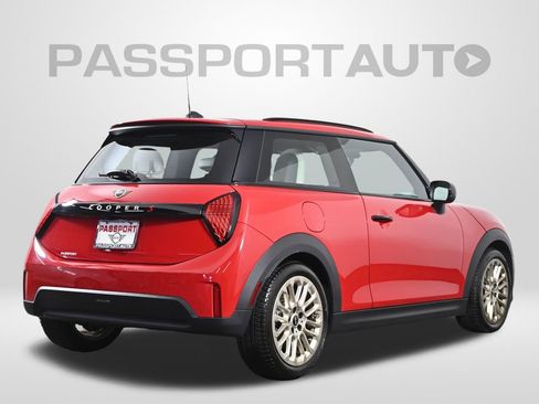 Certified 2025 MINI Cooper S image 9