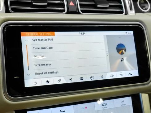 Used 2018 Land Rover Range Rover HSE AWD/4WD image 38
