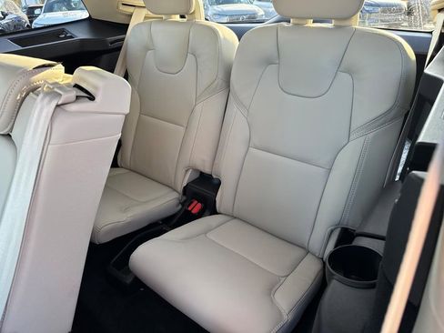 Certified 2024 Volvo XC90 T8 Ultimate w/ Protection Package Premier image 10