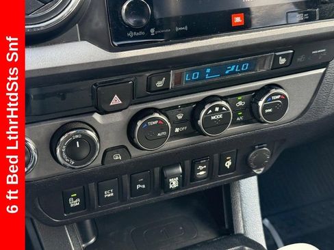 Used 2019 Toyota Tacoma TRD Sport w/ TRD Premium Sport Package AWD/4WD image 28