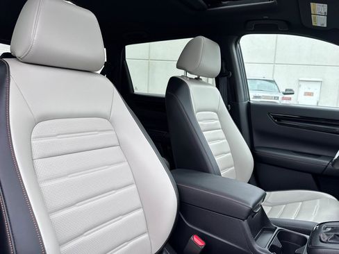 Used 2023 Honda CR-V Sport Touring image 32