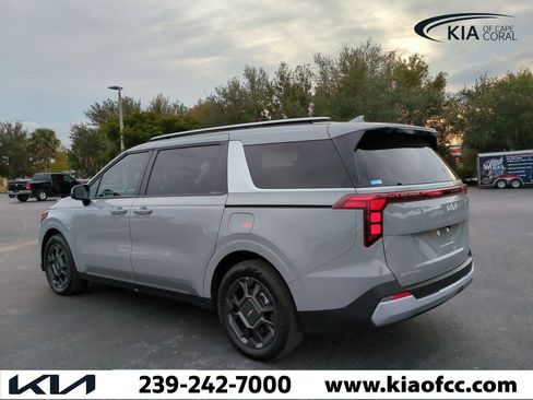 Certified 2026 Kia Carnival EX image 7