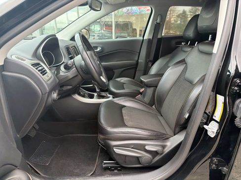 Used 2018 Jeep Compass Latitude w/ Cold Weather Group image 17