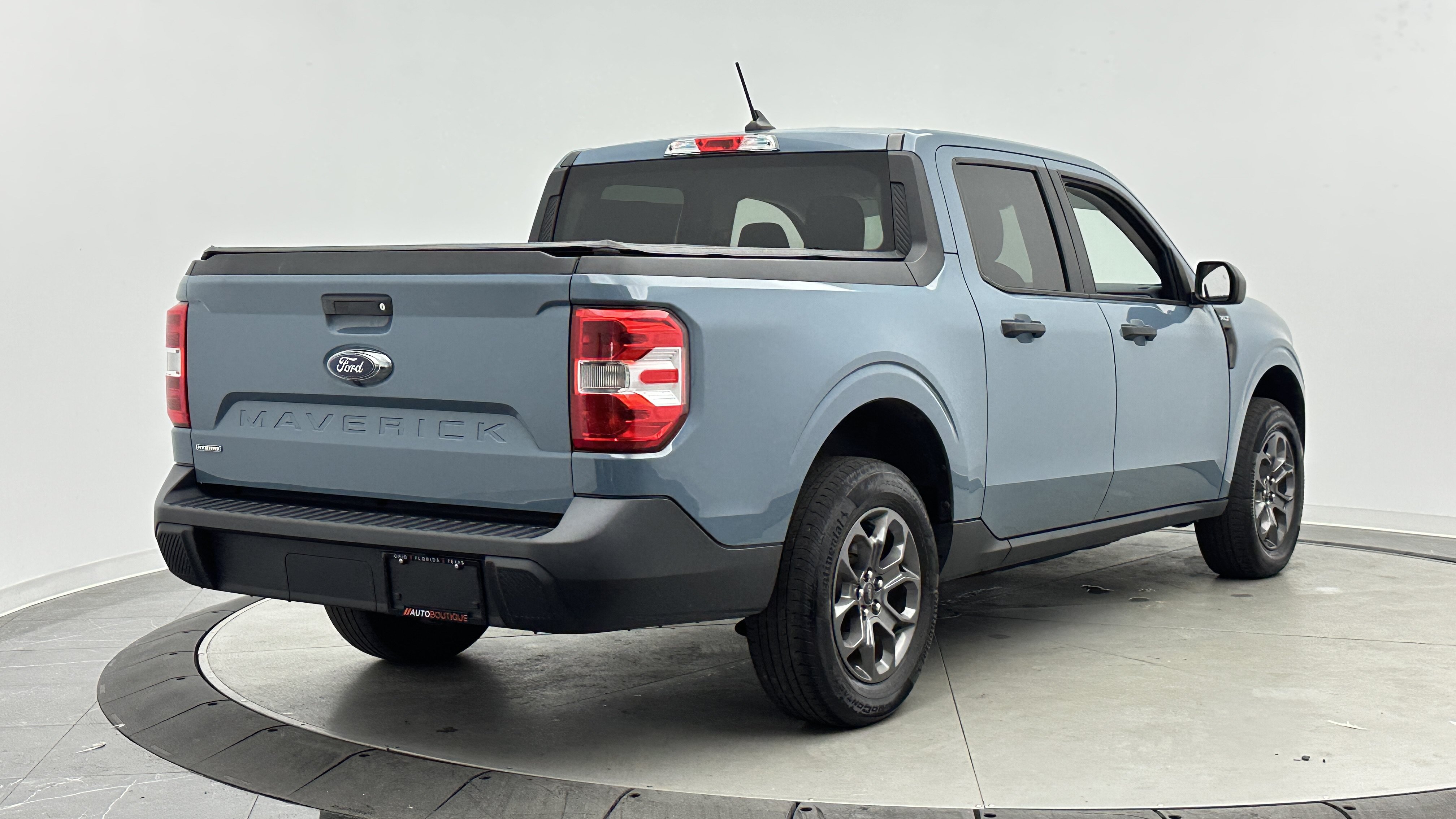 Used 2023 Ford Maverick XLT FWD image 7