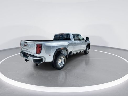 New 2026 GMC Sierra 3500 Denali w/ Denali Reserve Package AWD/4WD image 8