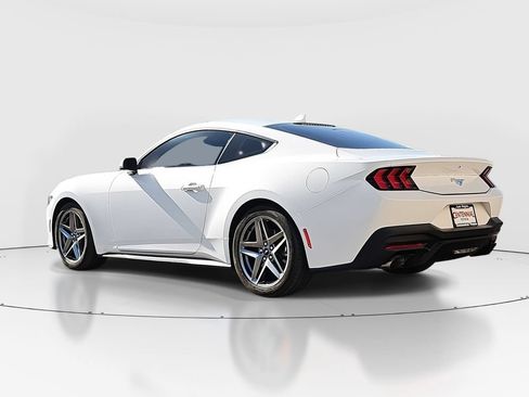 Used 2025 Ford Mustang Premium RWD image 7